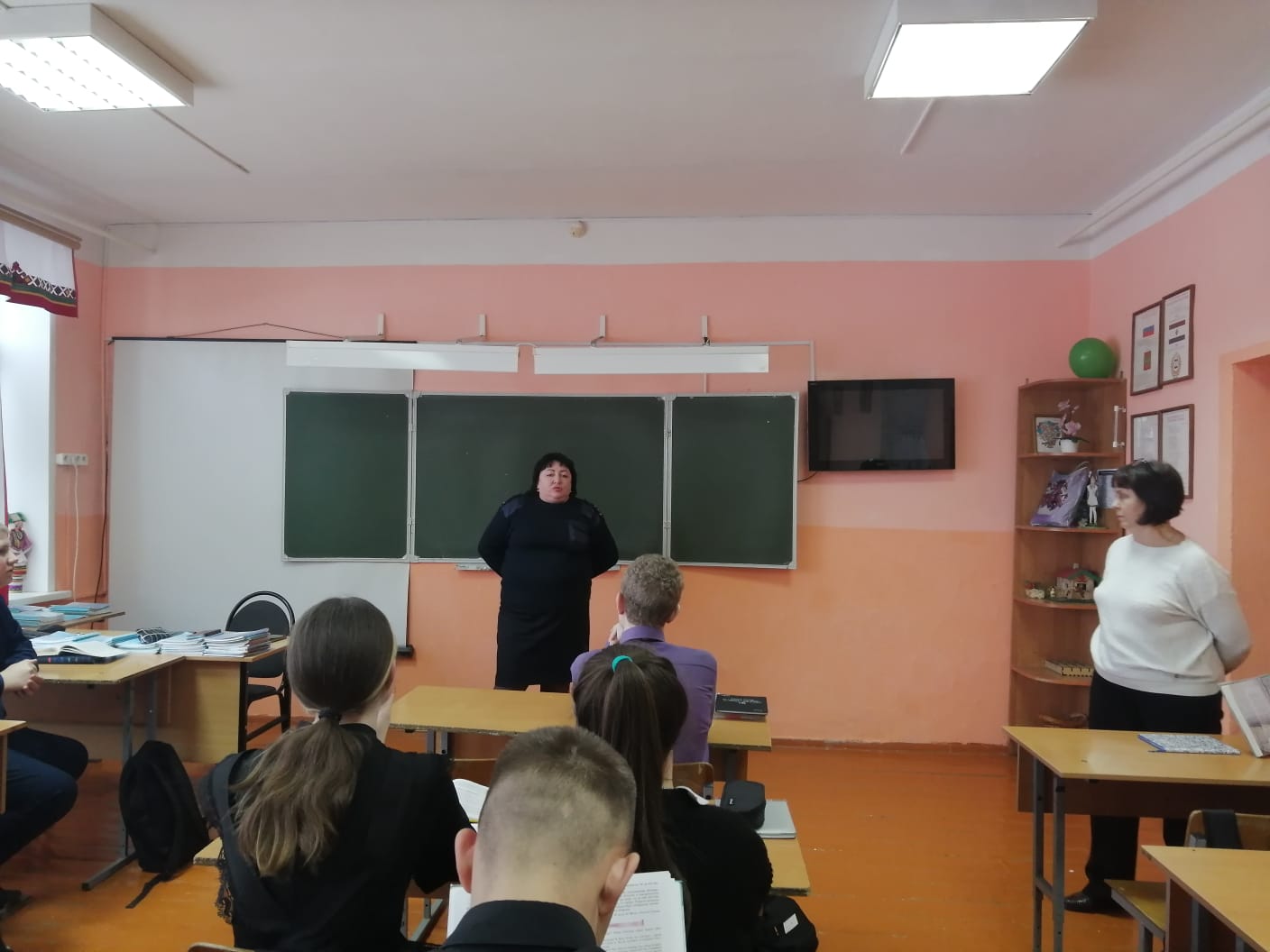 Административная и уголовная ответственность несовершеннолетних.